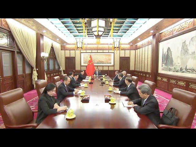 Xi hears report from Macao SAR chief executive