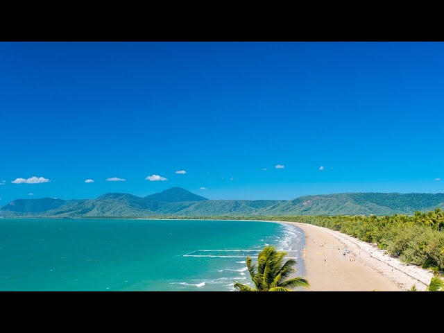 Port Douglas 'ready to take tourists' after avoiding flooding