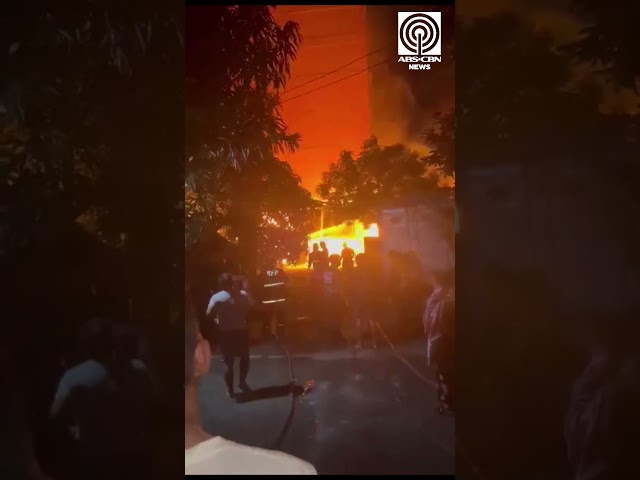 Sunog, sumiklab sa pagawaan ng pansit sa Maysan, Valenzuela