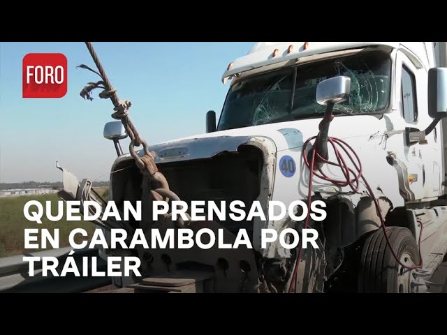 Tráiler provoca carambola en el Circuito Exterior Mexiquense; familia queda prensada - Las Noticias