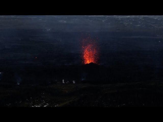 Work underway to save power plant from impact of Icelandic volcano