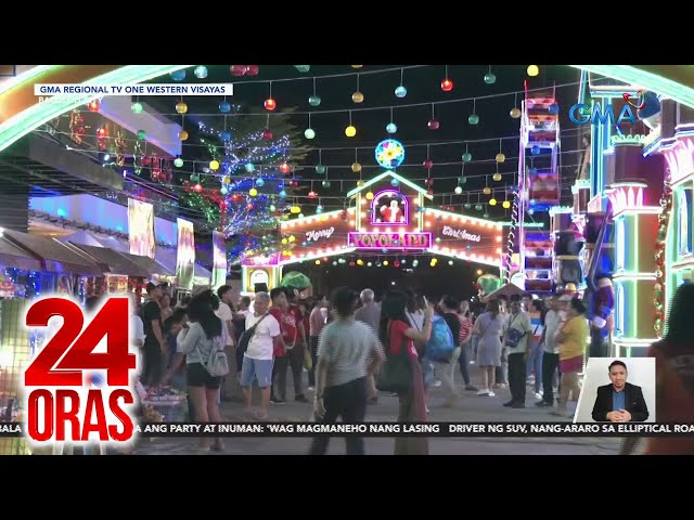 Iba't ibang itsura ng Santa Claus, kabilang sa tampok sa Christmas village ng Bacolod City | 24