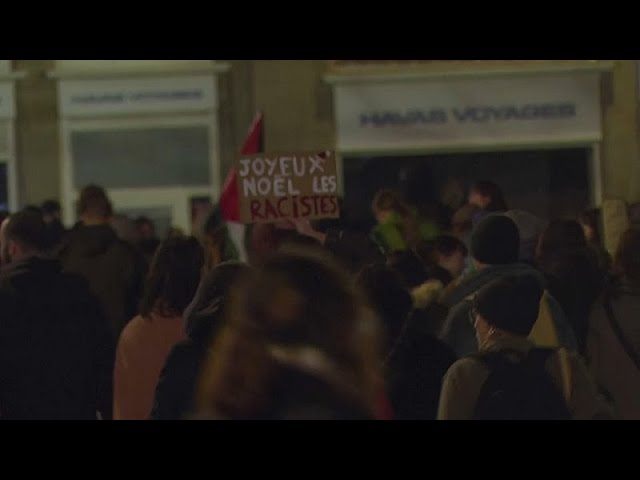 ⁣Proteste in Frankreich: Macron verteidigt umstrittenes Einwanderungsgesetz