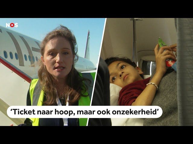 Correspondent Daisy Mohr mee met evacuatievlucht uit Gaza