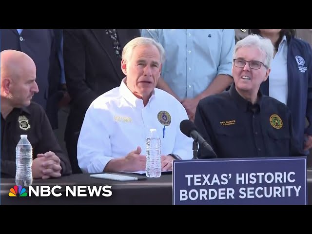 What we know about Texas Gov. Abbott’s migrant charter flight to Chicago