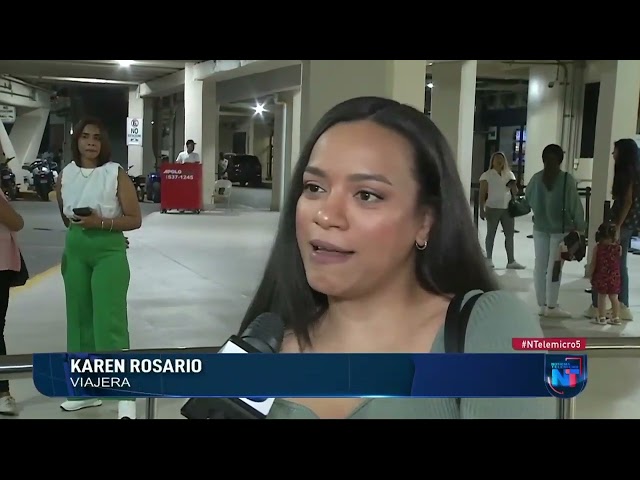 Dominicanos ausentes llegan por  el Aeropuerto de Las Américas a pasar navidad junto a su familia