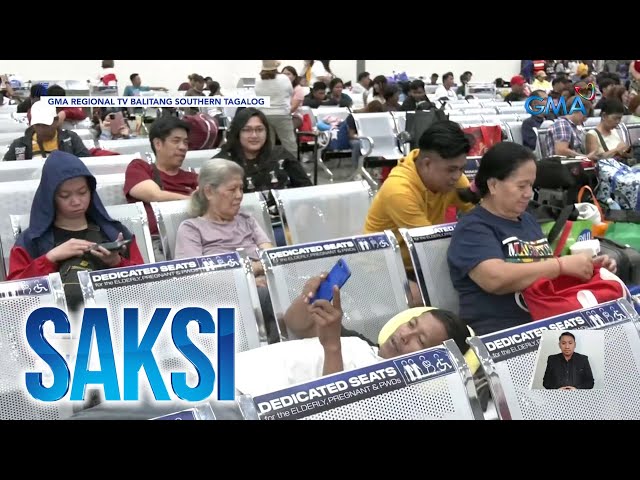 Mga pasahero sa Batangas Port, dagsa na; PPA-Batangas, nagbabala kontra sa mga fixer | Saksi