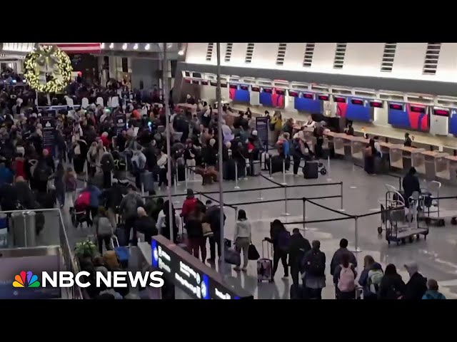 Nation’s airports see near record passenger volume amid holiday rush