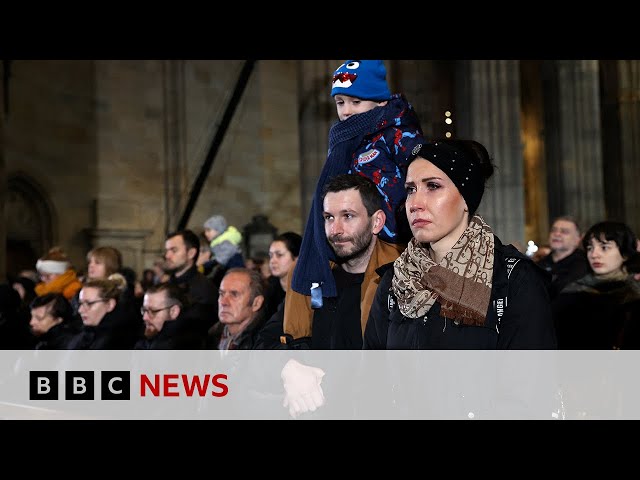 Czech Republic falls silent to mourn Prague university mass shooting victims | BBC News