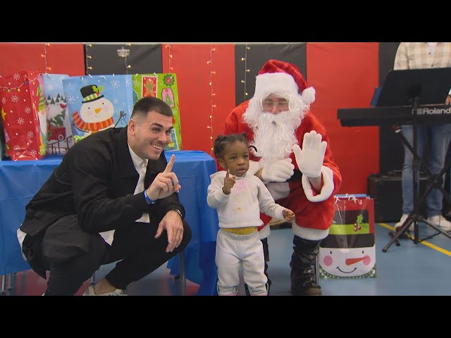 Toronto Argonaut quarterback Chad Kelly gives back to kids in the community