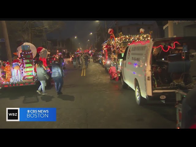 Lynn hosts annual Christmas Eve parade