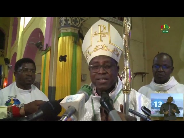 Messe de la nativité à la cathédrale notre Dame de l'immaculée conception de Ouagadougou