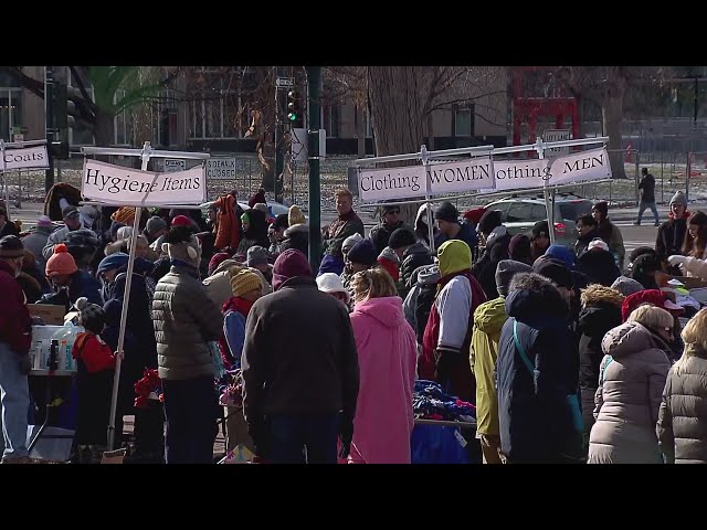 Church passes out free winter gear to help those experiencing homelessness