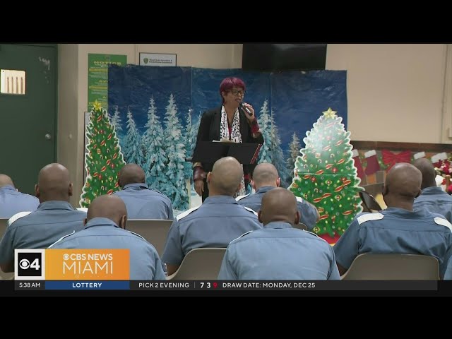 Young Miami-Dade inmates celebrated Christmas with "Grandma"