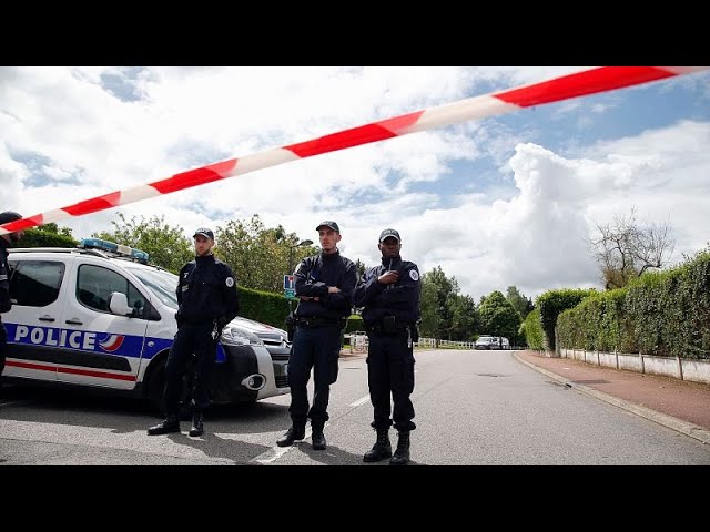 Nahe Paris: 33-Jähriger soll Frau und vier Kinder getötet haben