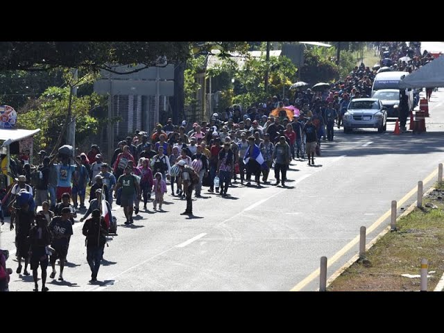 La caravana de migrantes en el sur de México sigue su camino a EEUU en una difícil Navidad