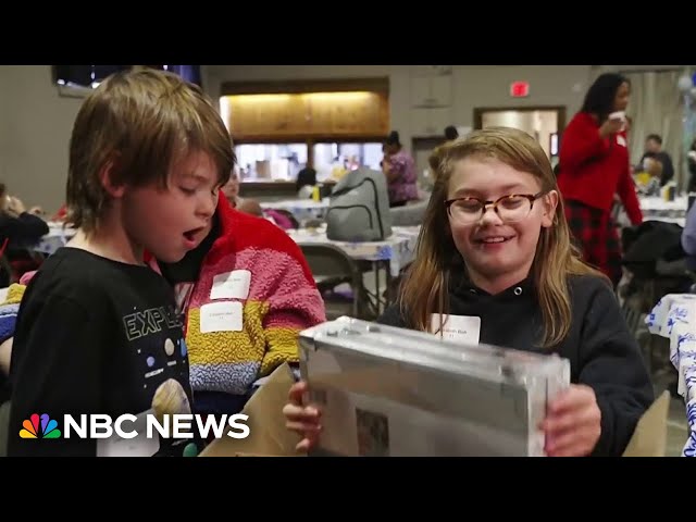 Hundreds of kids connect with incarcerated parents through holiday program