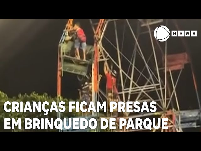 Crianças ficam presas em brinquedo de parque de diversões no Grande Recife