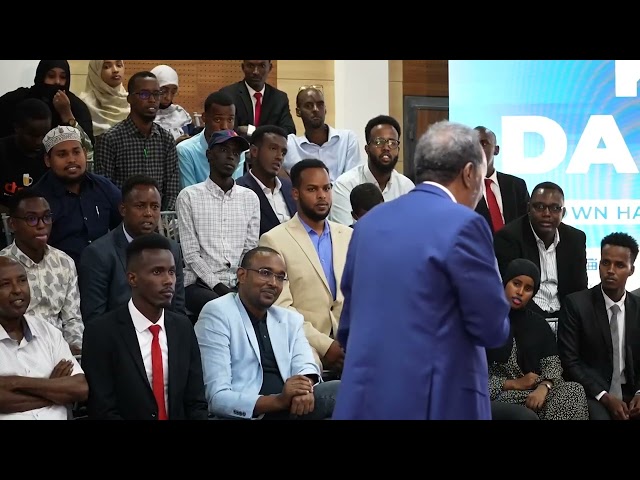 Madaxweynaha JFS ayaa ku marti-qaadan Kulan Dadweyne oo ay qabaneyso  Madasha Minbar initiative.