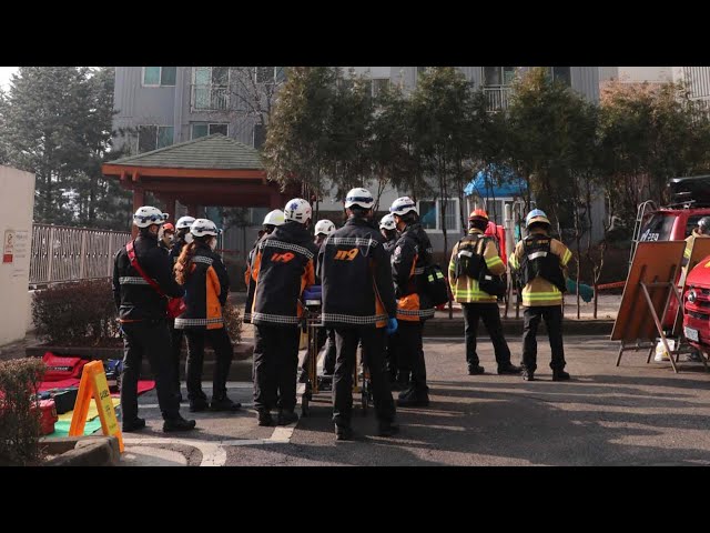 남양주 아파트 화재…불 난 집 거주자 1명 추락사 / 연합뉴스TV (YonhapnewsTV)