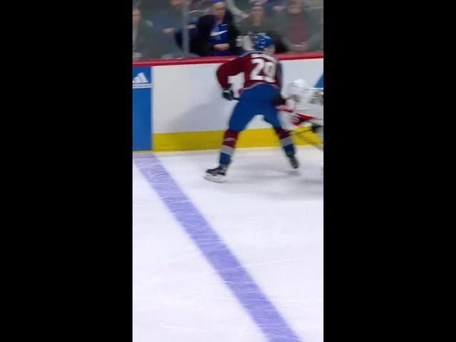 Nathan Mackinnon Has Eyes In The Back Of His Head 