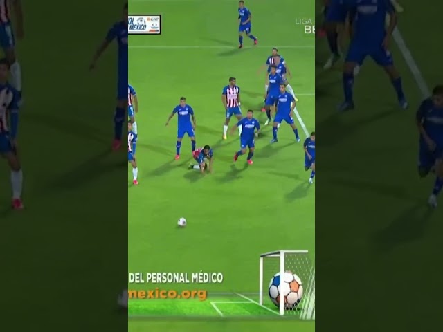  El GOLAZO que Alexis Vega le hizo a Cruz Azul #shorts #ligamx