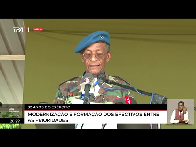 32 Anos do Exército -  Modernização e formação dos efectivos entre as prioridades