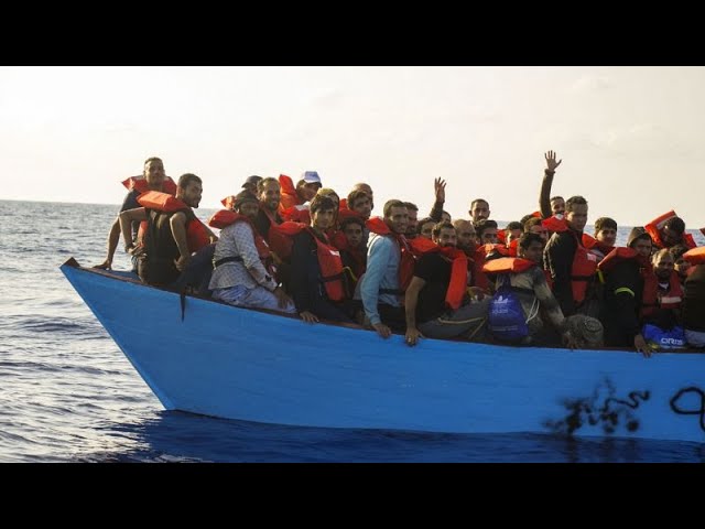 Mer Méditerranée : des centaines de migrants secourus par des navires humanitaires