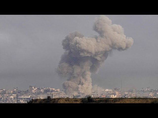 Pese a la presión, nuevos bombardeos sobre viviendas y campos de refugiados dejan cientos de muertos