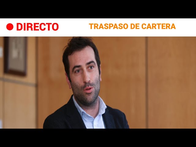 CARLOS CUERPO: El NUEVO MINISTRO recibe de CALVIÑO la CARTERA de ECONOMÍA | RTVE