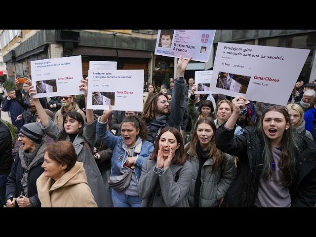 Des étudiants bloquent la circulation à Belgrade pour dénoncer la corruption