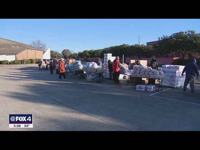 North Texas Food Bank holds final food distribution events of the year for those in need