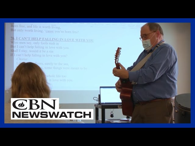 Singing Chaplain | CBN NewsWatch AM: December 29, 2023