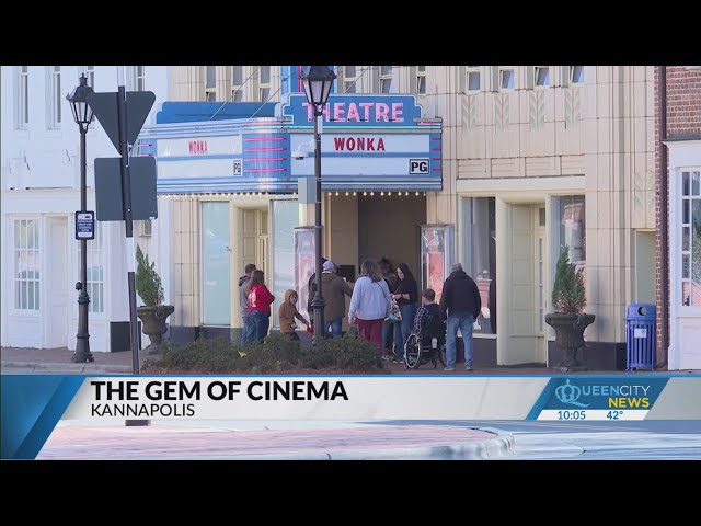 Families see one last show before renovations begin at historic Kannapolis theatre  