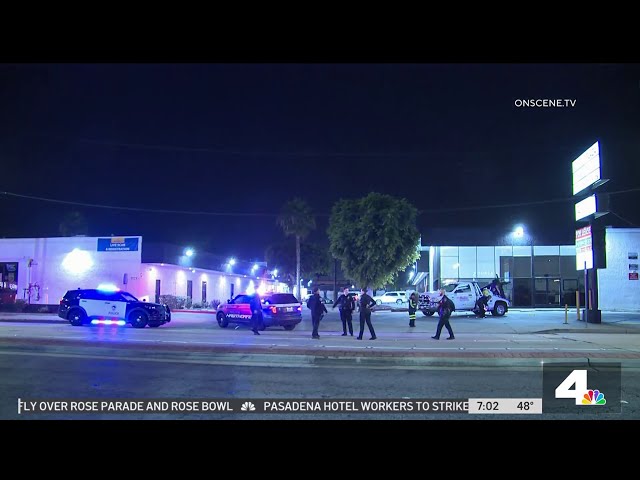 Shots fired near Hawthorne strip mall