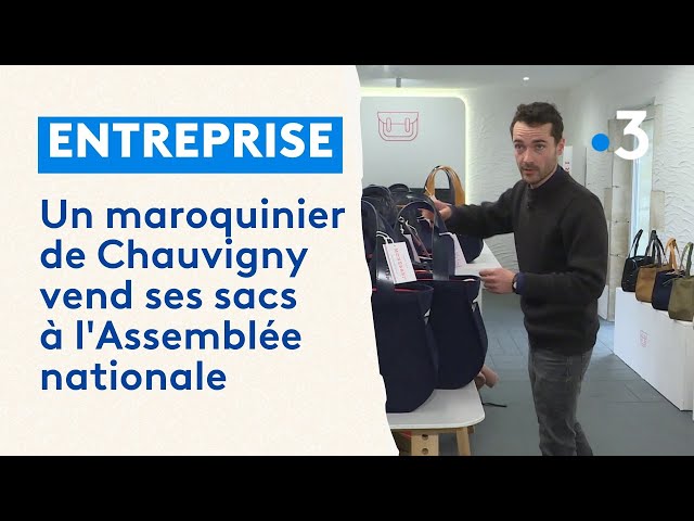 Un maroquinier de Chauvigny vend ses sacs à l'Assemblée nationale