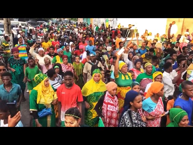 Vote2024 Parti Juwa envahit les rues d’Anjouan et montre qu’il contrôle l’île | Al Comorya