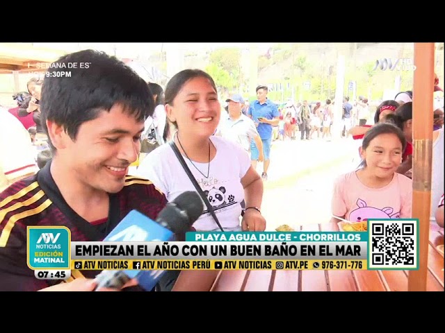 Limeños abarrotan las playas de la Costa Verde y reciben el año con un buen chapuzón