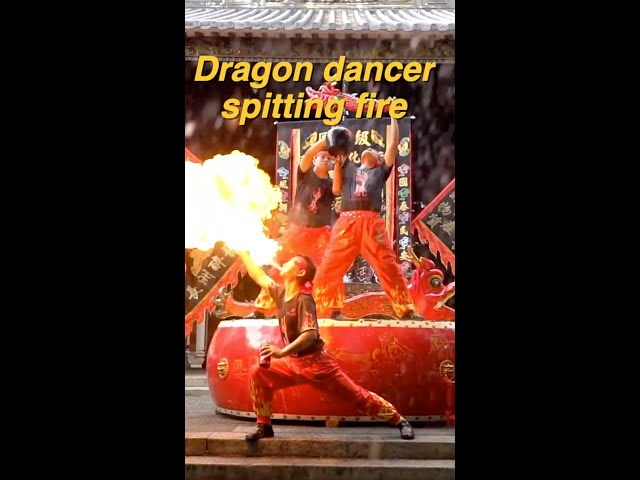"Drunken dragon dance" in China's Zhongshan