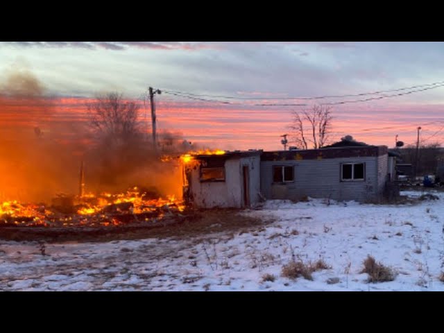 Arson suspected in northern Manitoba fire that destroyed 5 homes