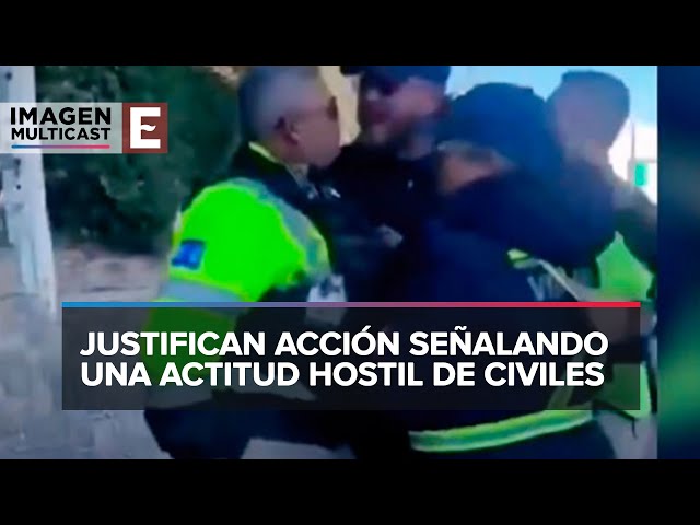 Policía de San Luis Potosí desenfunda pistola y amenaza a ciudadanos