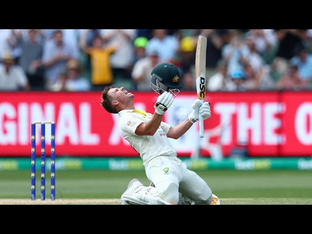 David Warner reunited with his baggy green