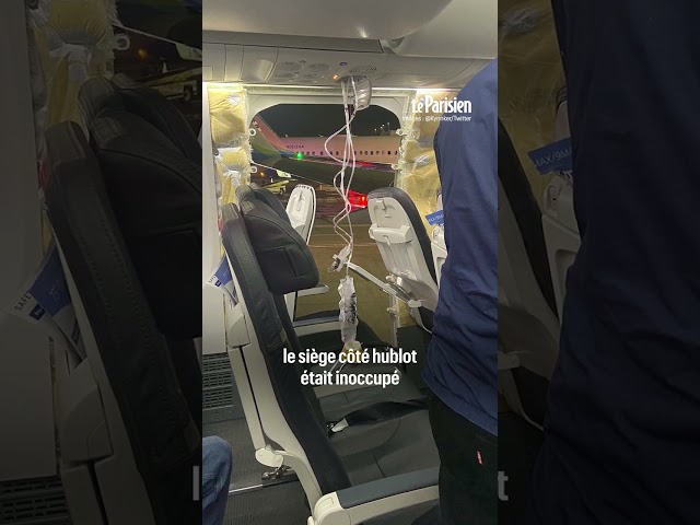 La porte de cet avion se détache... en plein vol