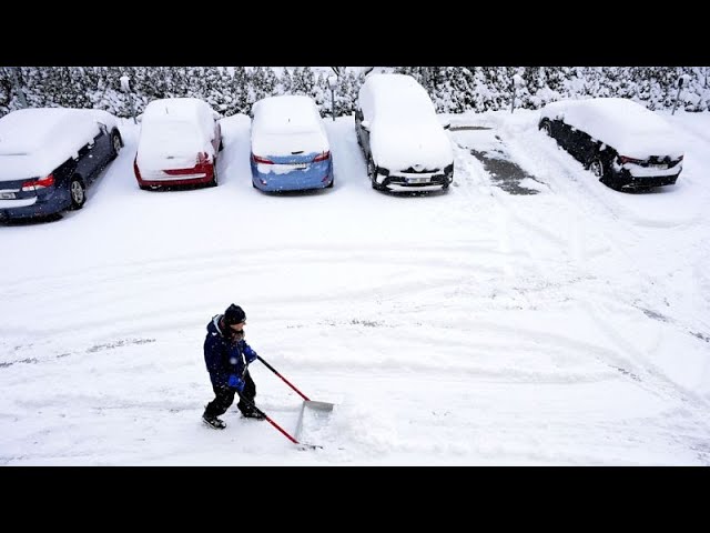 El clima de frío extremo e inundaciones paraliza buena parte de Europa