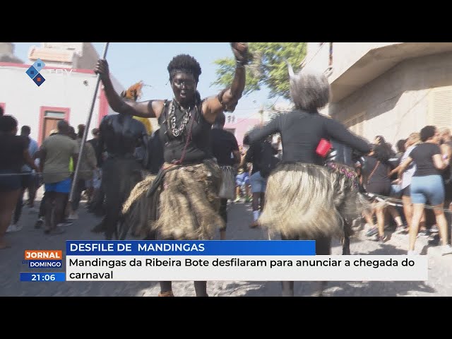 Mandingas da Ribeira Bote desfilaram para anunciar a chegada do carnaval