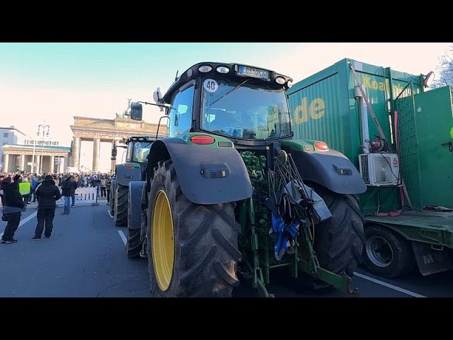 German farmers block major highways with tractors in protest against plans to scrap diesel tax break