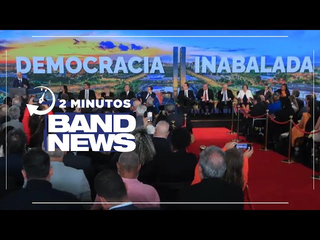 BandNews em 2 Minutos (08/01/24  - Noite) Ato "Democracia Inabalada" é conduzido em Brasíl