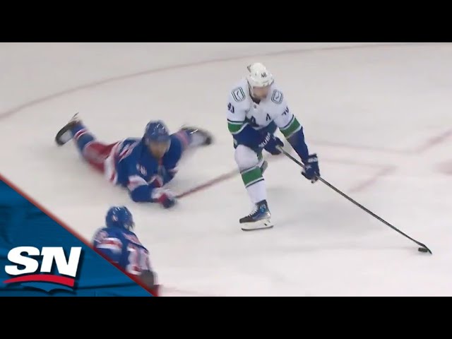 Canucks' Elias Pettersson And Nils Höglander Deliver Back-To-Back Highlight-Reel Goals Vs. Rang