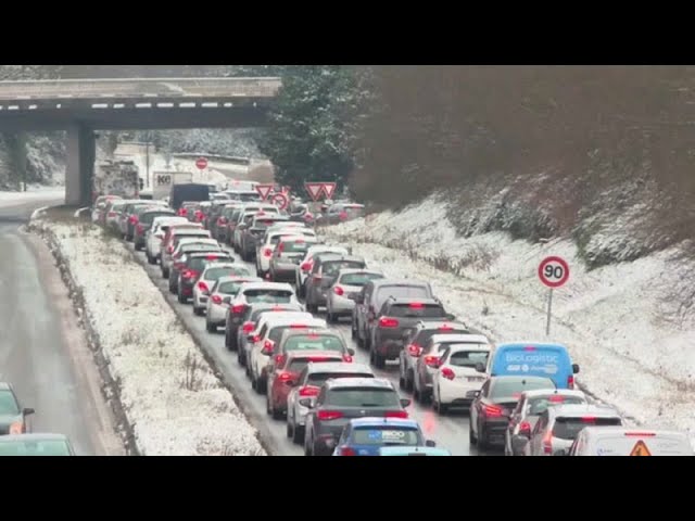 Die hat es kalt erwischt: Schnee und Glätte in Frankreich, Dänemark und Tschechien