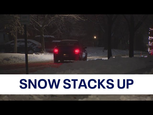 Some Chicago suburbs see heavy snow